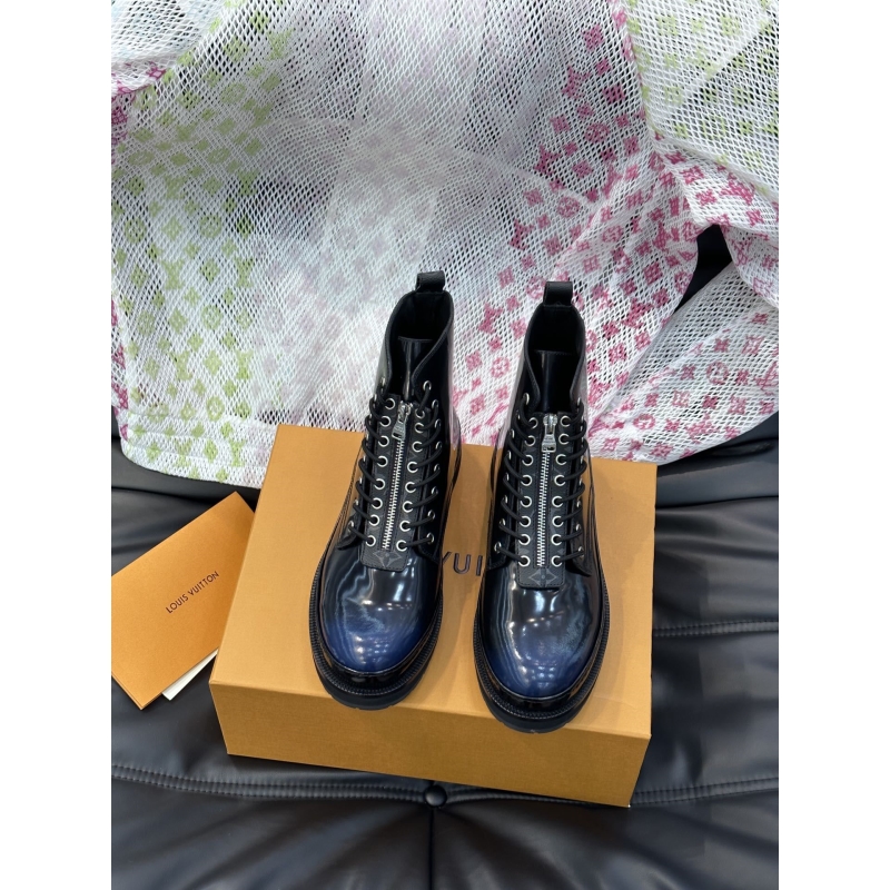l**is V*t*n boots